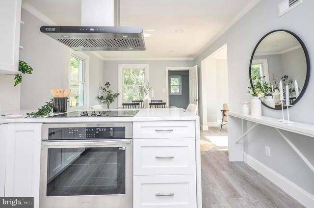 7009 ADELPHI RD, Hyattsville, MD 20782