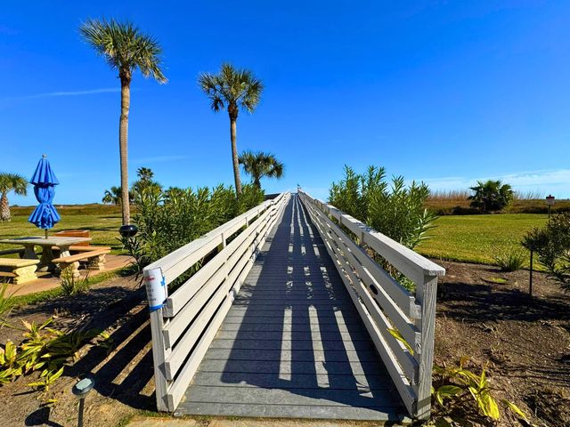 1401 E Beach Drive 109, Galveston, TX 77550