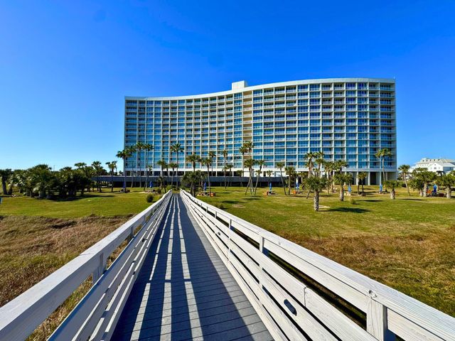1401 E Beach Drive 109, Galveston, TX 77550