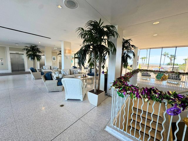 1401 E Beach Drive 109, Galveston, TX 77550