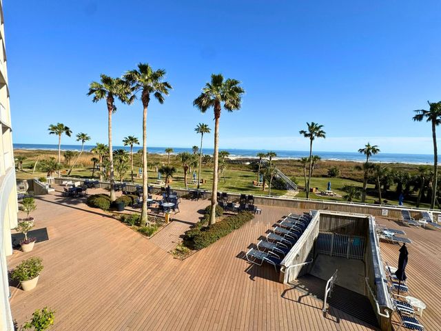 1401 E Beach Drive 109, Galveston, TX 77550