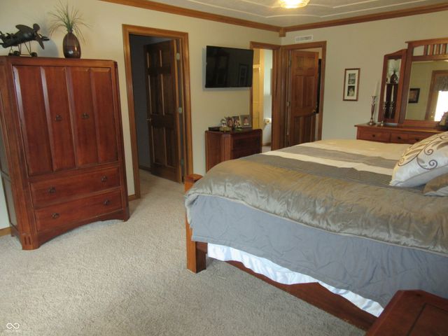 3717 The Courts, Greenwood, IN 46143