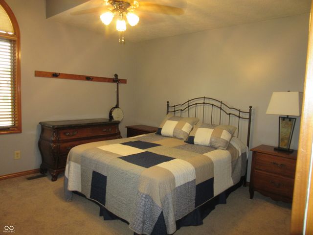 3717 The Courts, Greenwood, IN 46143