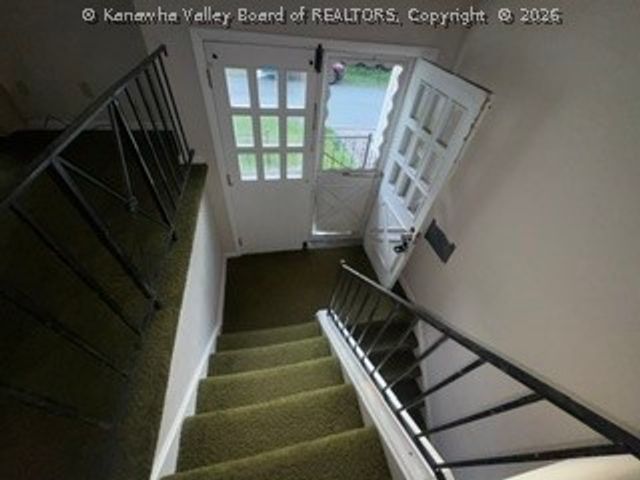 1226 Thomas Road, South Charleston, WV 25303