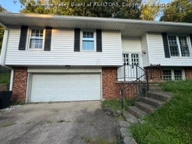1226 Thomas Road, South Charleston, WV 25303
