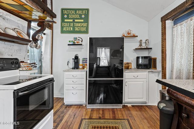 45 Front Street, Schenectady, NY 12305