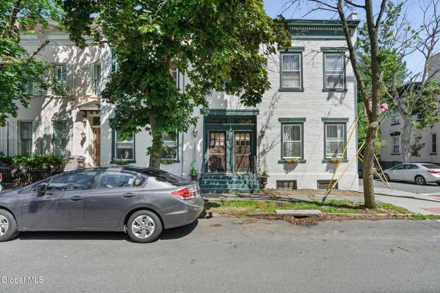 45 Front Street, Schenectady, NY 12305