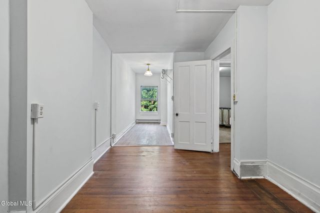 45 Front Street, Schenectady, NY 12305