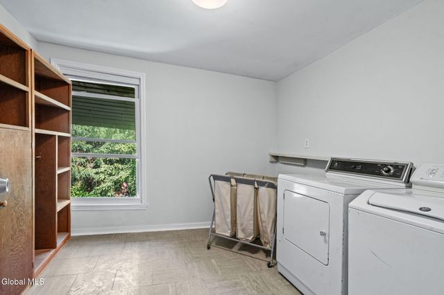 45 Front Street, Schenectady, NY 12305