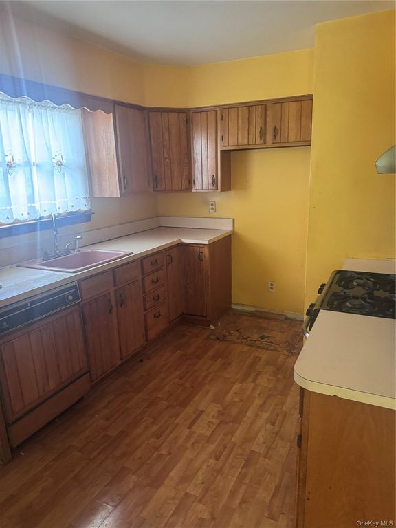 89 N Bergen Place, Freeport, NY 11520 — photo 3