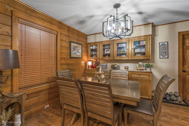 4311 CIRCLE SQUARE, Mooringsport, LA 71060