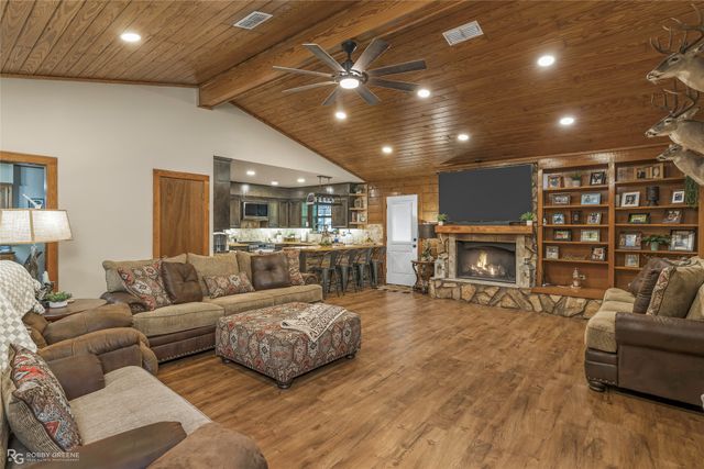 4311 CIRCLE SQUARE, Mooringsport, LA 71060