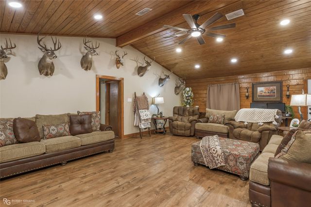 4311 CIRCLE SQUARE, Mooringsport, LA 71060