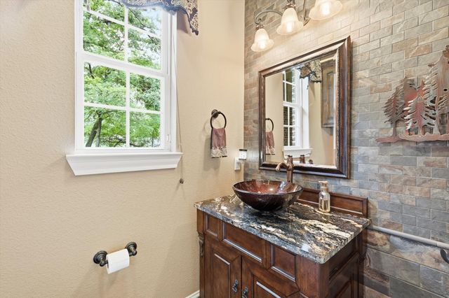 7 Shorehaven Lane, Hickory Creek, TX 75065