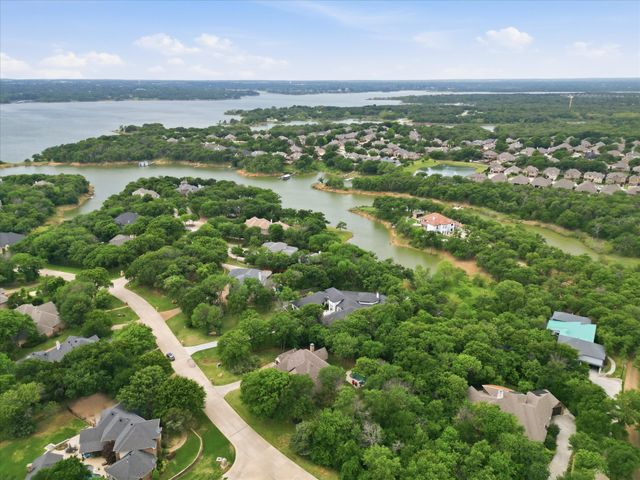 7 Shorehaven Lane, Hickory Creek, TX 75065