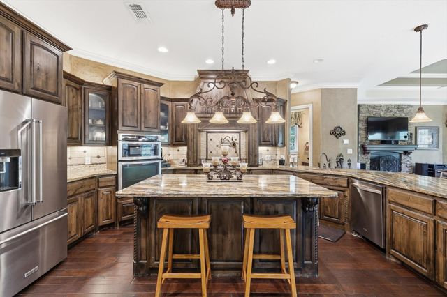 7 Shorehaven Lane, Hickory Creek, TX 75065