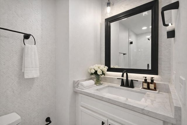 1001 EDGEMONT PLACE, Brandon, FL 33511