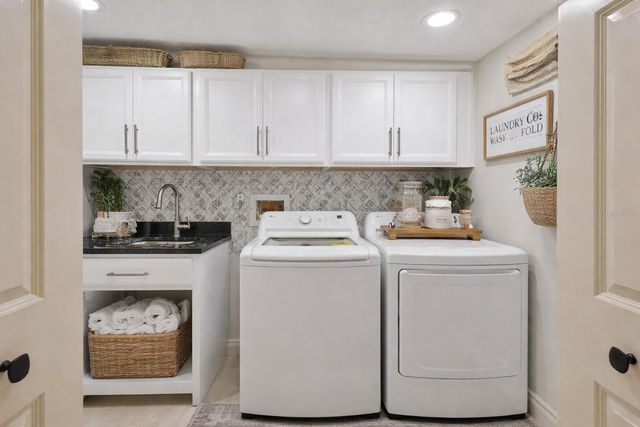 1001 EDGEMONT PLACE, Brandon, FL 33511