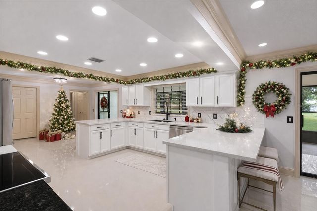 1001 EDGEMONT PLACE, Brandon, FL 33511