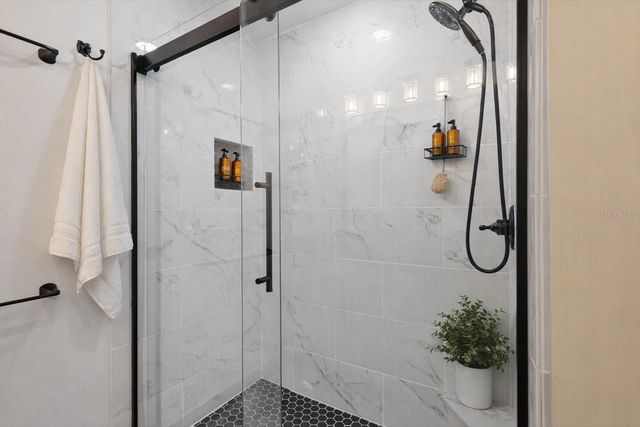 1001 EDGEMONT PLACE, Brandon, FL 33511