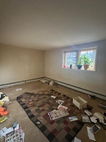 147 Pauls Path, Coram, NY 11727