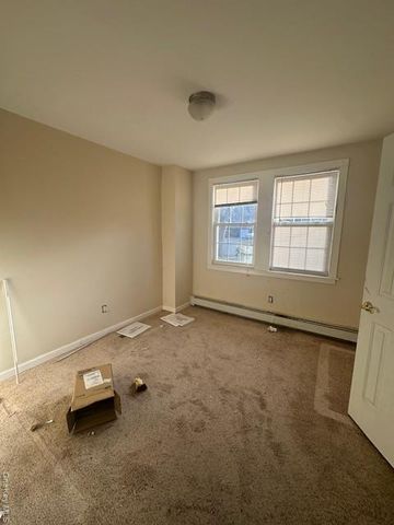 147 Pauls Path, Coram, NY 11727