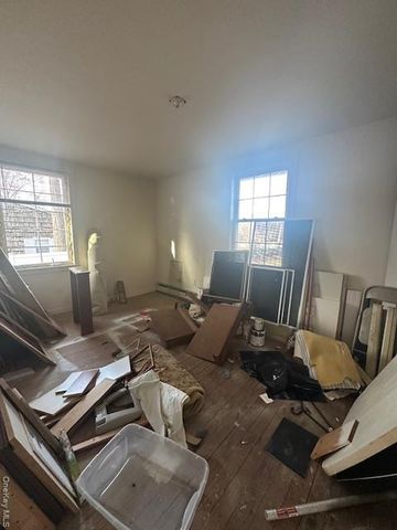 147 Pauls Path, Coram, NY 11727