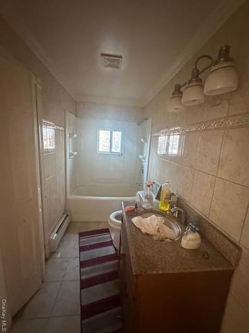 147 Pauls Path, Coram, NY 11727