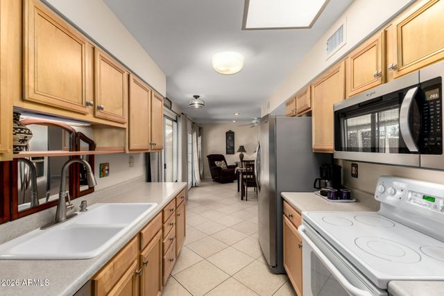 17422 N 102ND Drive, Sun City, AZ 85373