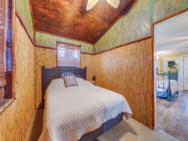 9591 Dripping Springs Road, Denison, TX 75021