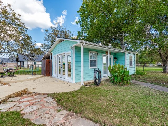 9591 Dripping Springs Road, Denison, TX 75021