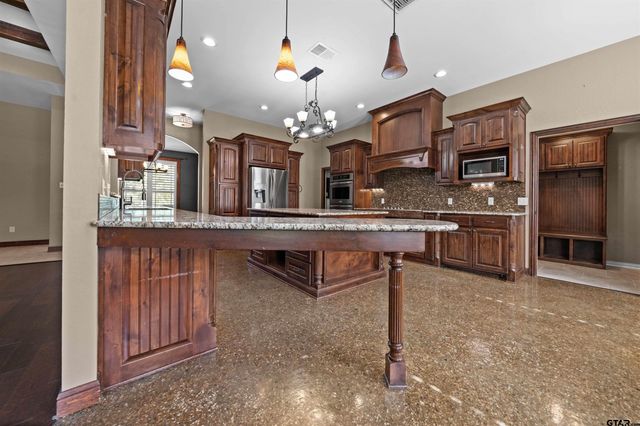 17153 C R 1108, Flint, TX 75762