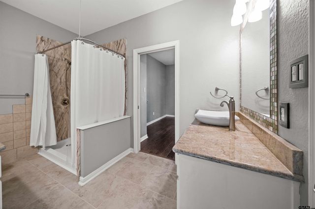 17153 C R 1108, Flint, TX 75762