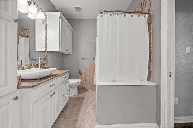 17153 C R 1108, Flint, TX 75762