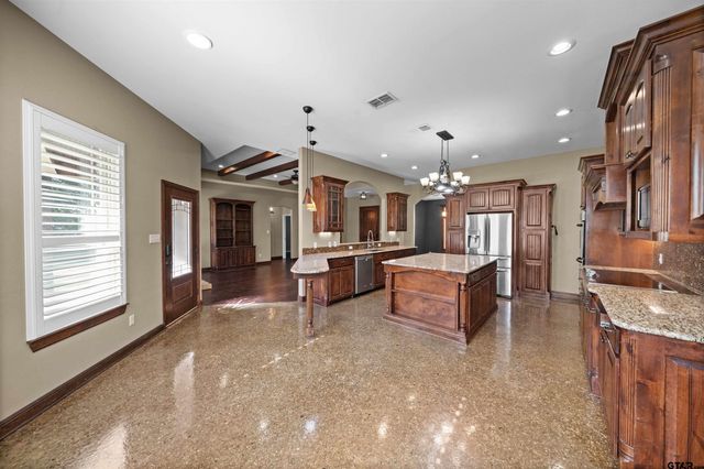 17153 C R 1108, Flint, TX 75762