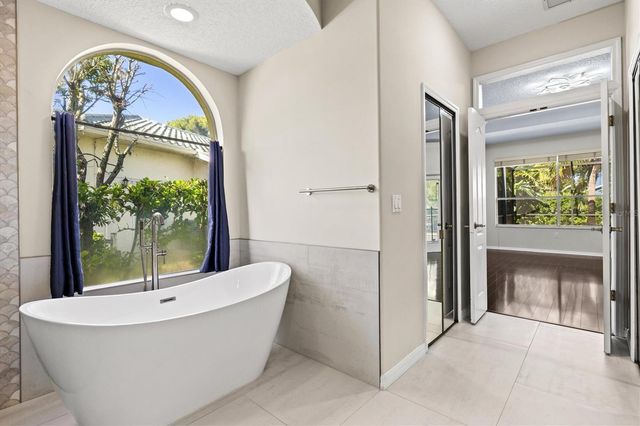 4146 HEARTHSTONE DRIVE, Sarasota, FL 34238
