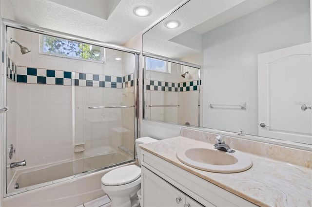 4146 HEARTHSTONE DRIVE, Sarasota, FL 34238
