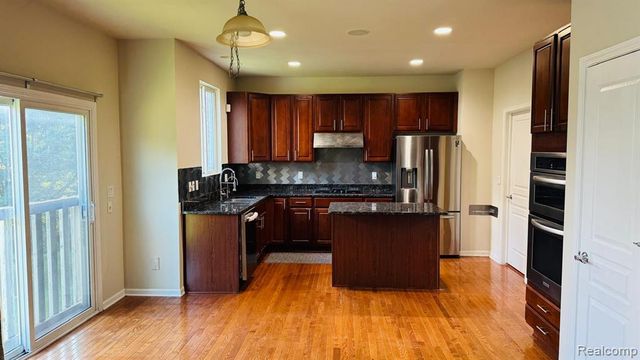 44867 Stockton Drive, Novi, MI 48377
