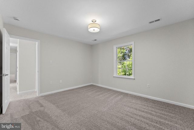 3212 TERRA SPRINGS DR, Fredericksburg, VA 22408