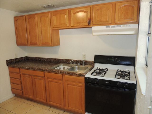 1146 NE 2ND PLACE, Williston, FL 32696