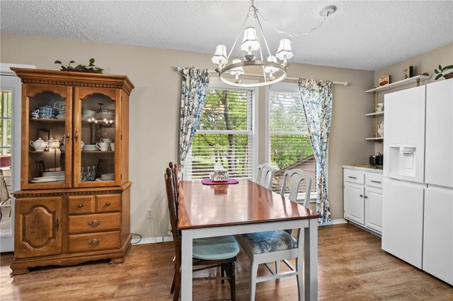 56 Elizabeth Drive, Bella Vista, AR 72715
