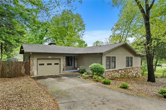 56 Elizabeth Drive, Bella Vista, AR 72715