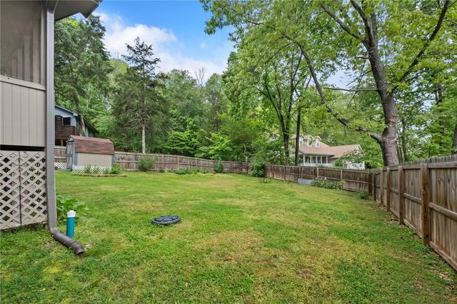 56 Elizabeth Drive, Bella Vista, AR 72715