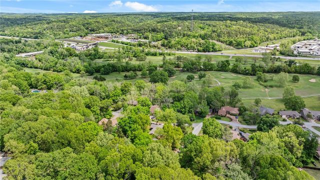 56 Elizabeth Drive, Bella Vista, AR 72715