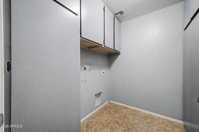 17611 W CALAVAR Road, Surprise, AZ 85388