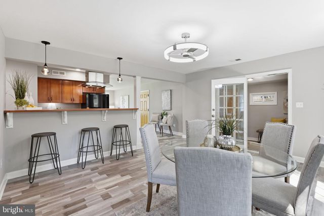 3227 WAYNE RD, Falls Church, VA 22042