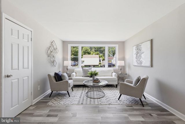3227 WAYNE RD, Falls Church, VA 22042