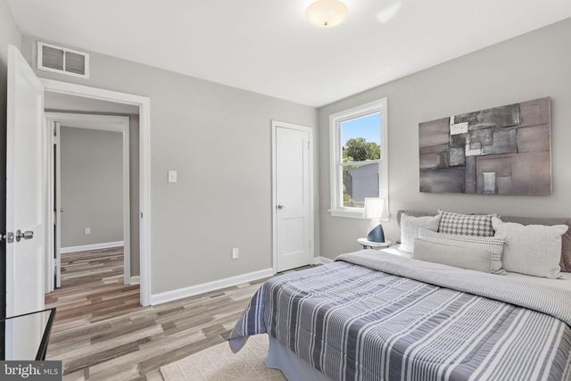 3227 WAYNE RD, Falls Church, VA 22042