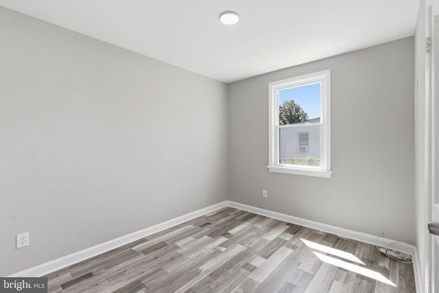 3227 WAYNE RD, Falls Church, VA 22042