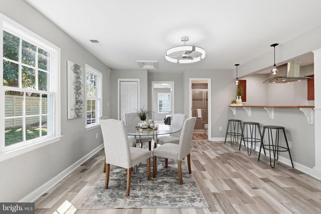 3227 WAYNE RD, Falls Church, VA 22042